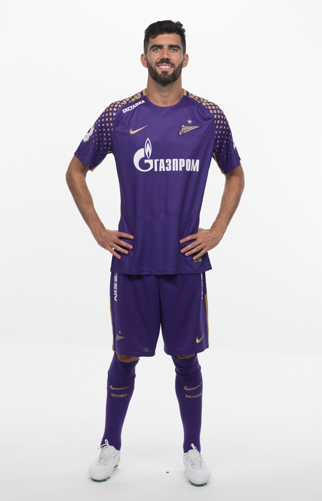 Фотосессия футболистов и тренеров основного состава ФК «Зенит» сезона 2018/19