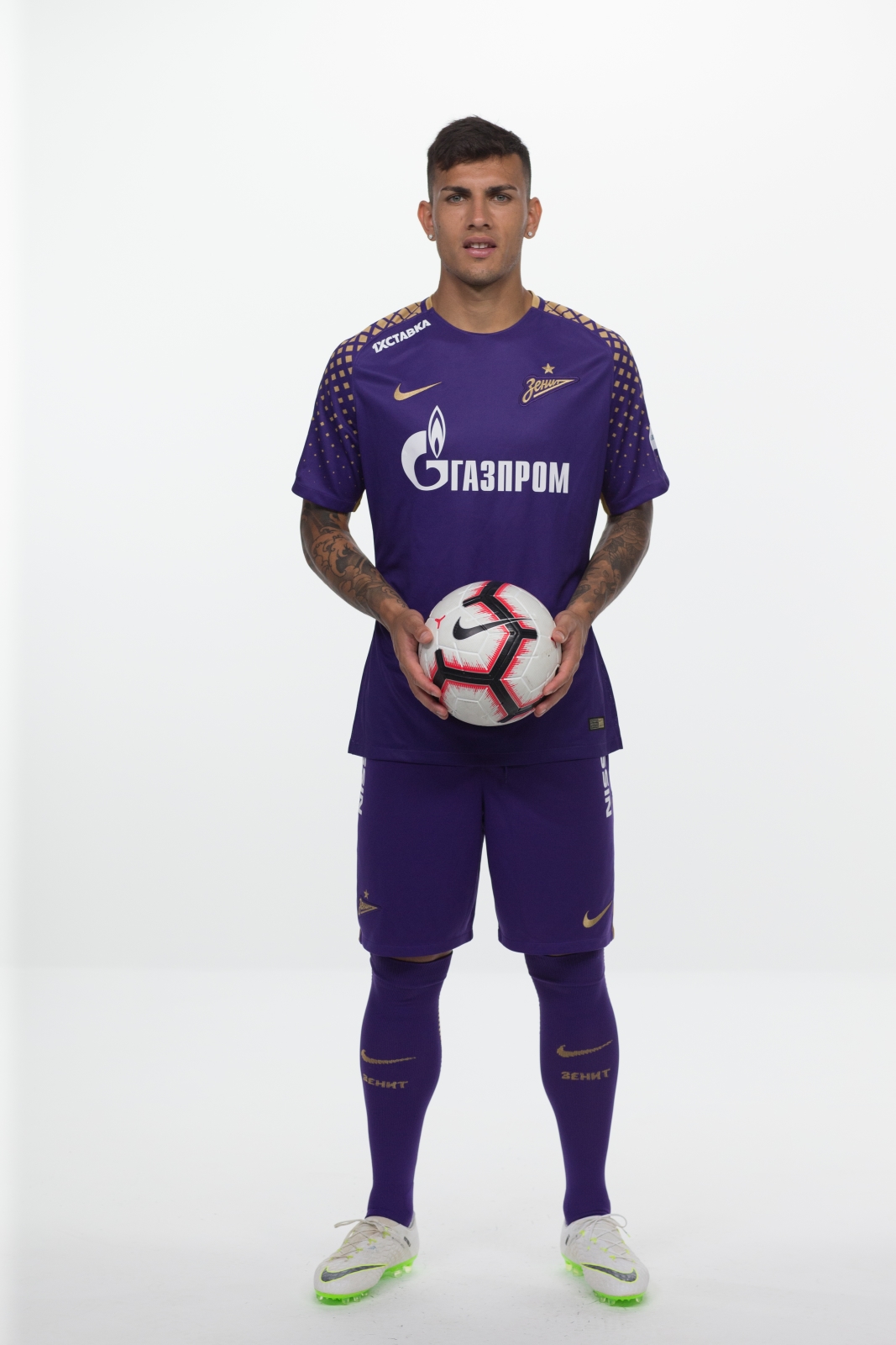 Фотосессия футболистов и тренеров основного состава ФК «Зенит» сезона 2018/19