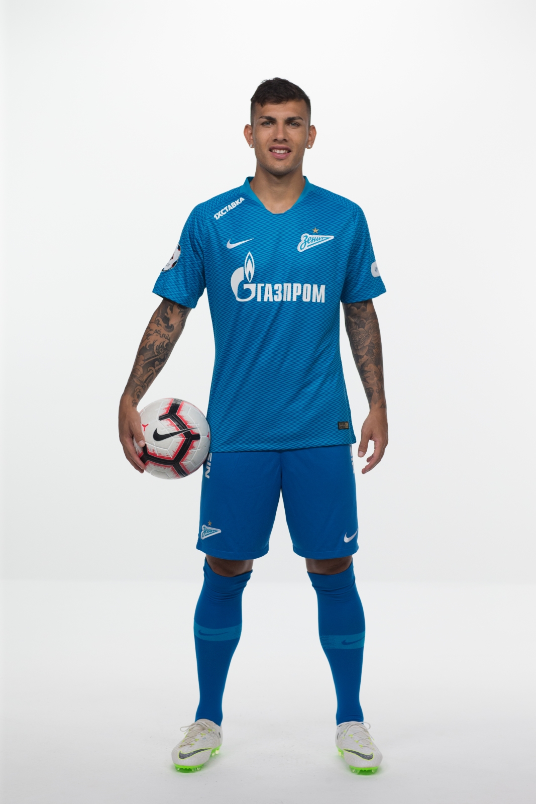 Фотосессия футболистов и тренеров основного состава ФК «Зенит» сезона 2018/19