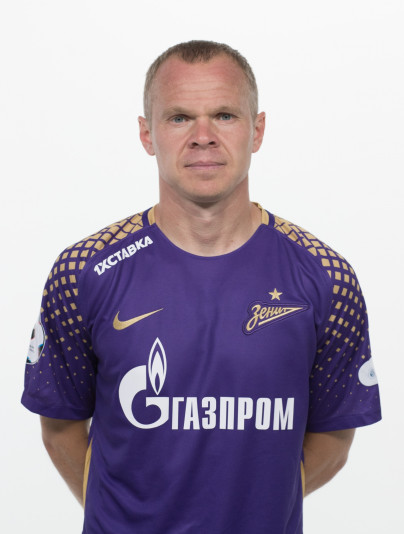 Фотосессия футболистов и тренеров основного состава ФК «Зенит» сезона 2018/19