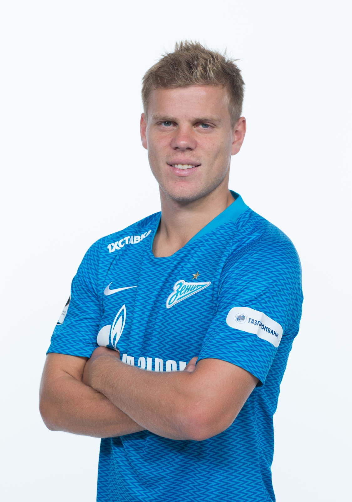 Фотосессия футболистов и тренеров основного состава ФК «Зенит» сезона 2018/19