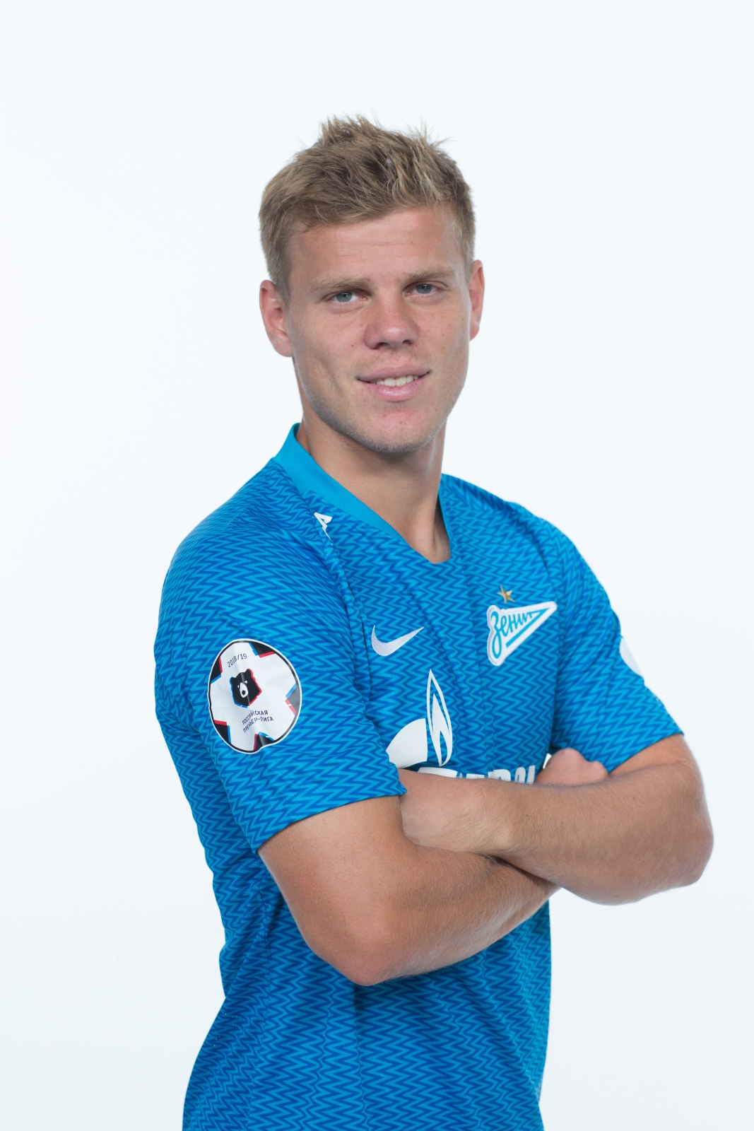 Фотосессия футболистов и тренеров основного состава ФК «Зенит» сезона 2018/19