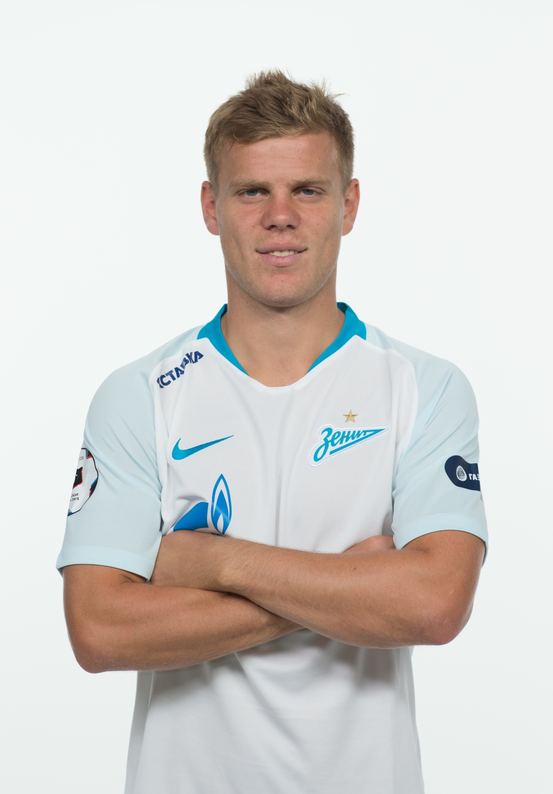 Фотосессия футболистов и тренеров основного состава ФК «Зенит» сезона 2018/19