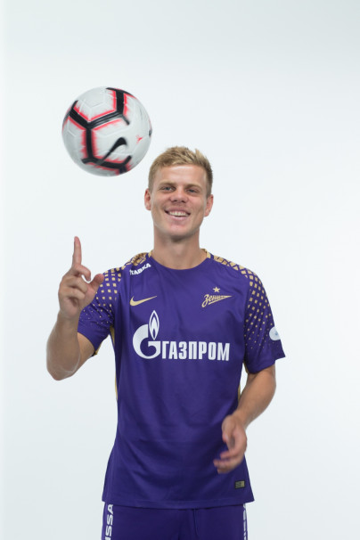 Фотосессия футболистов и тренеров основного состава ФК «Зенит» сезона 2018/19