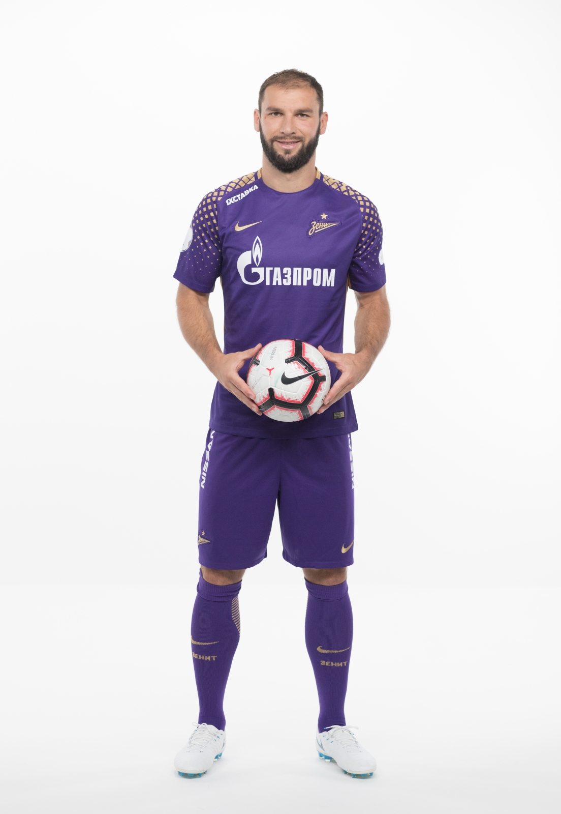 Фотосессия футболистов и тренеров основного состава ФК «Зенит» сезона 2018/19