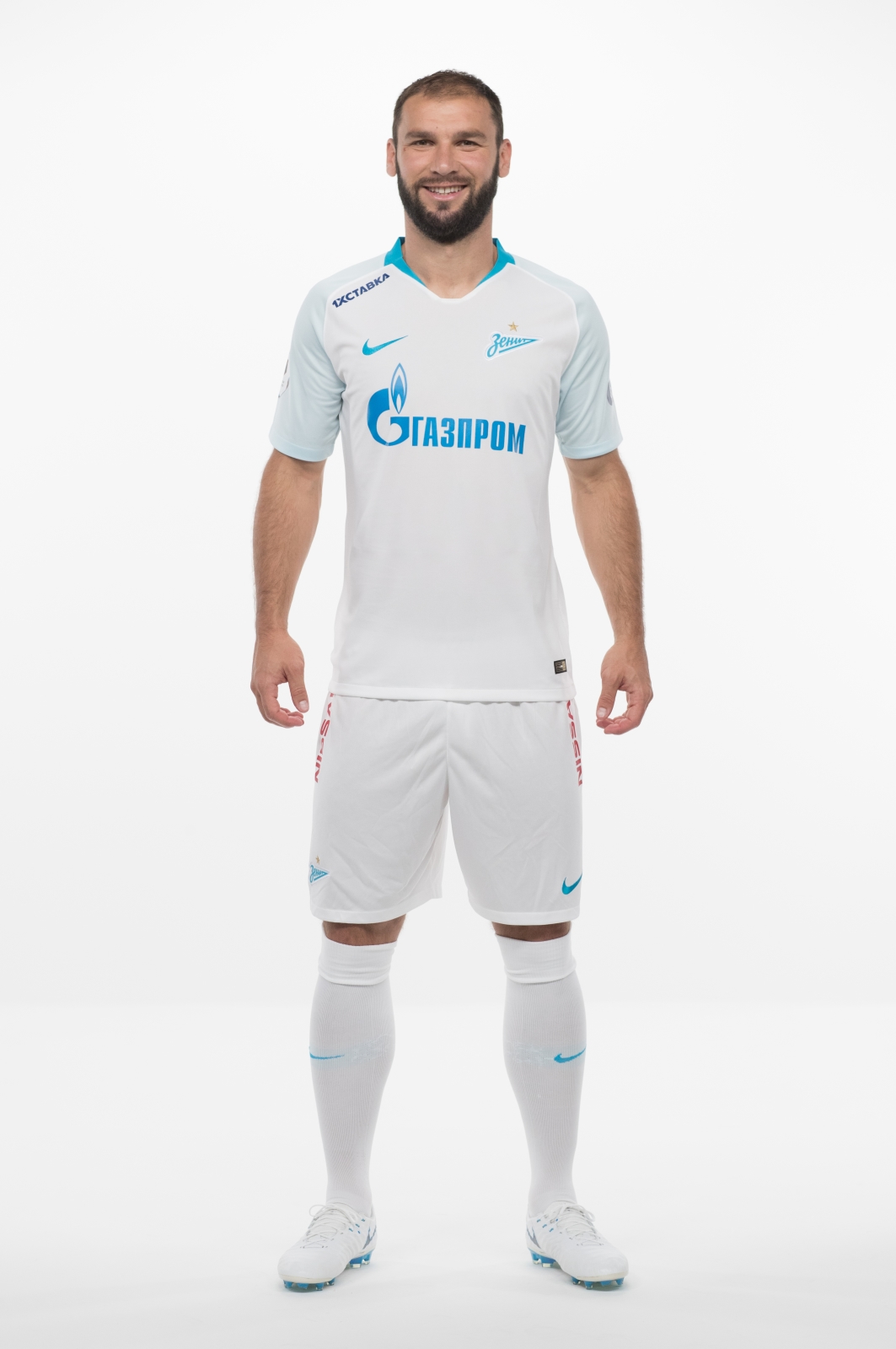 Фотосессия футболистов и тренеров основного состава ФК «Зенит» сезона 2018/19