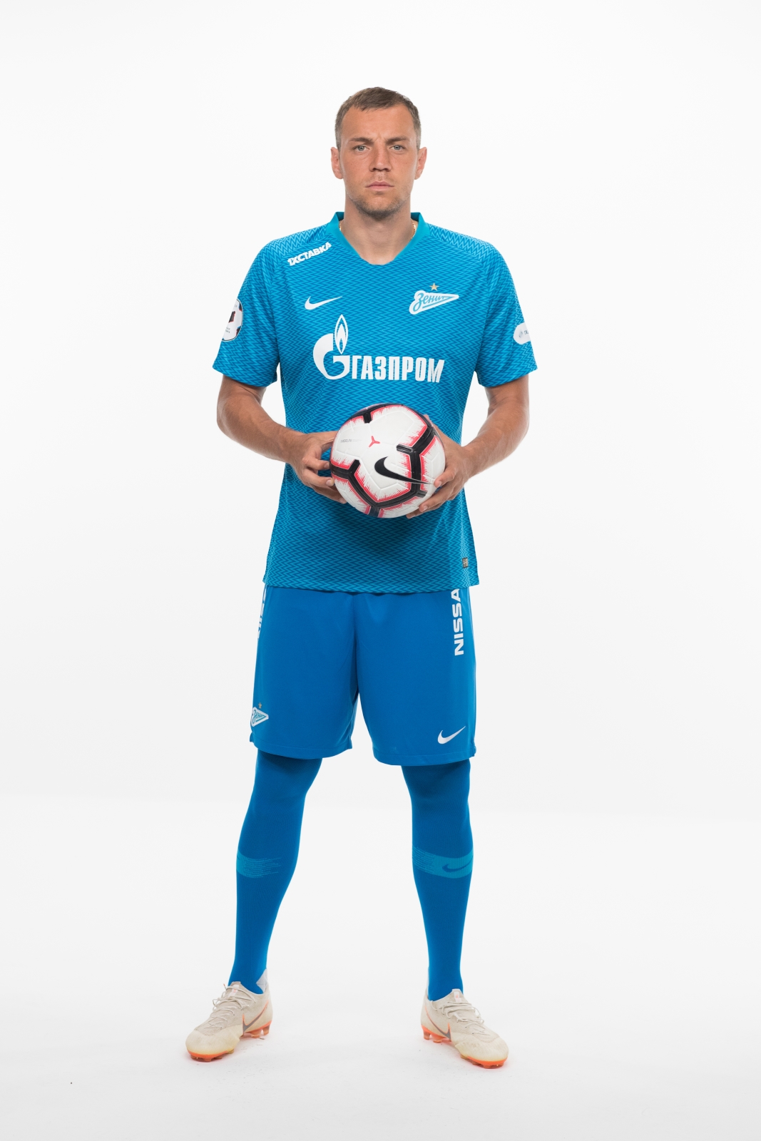 Фотосессия футболистов и тренеров основного состава ФК «Зенит» сезона 2018/19