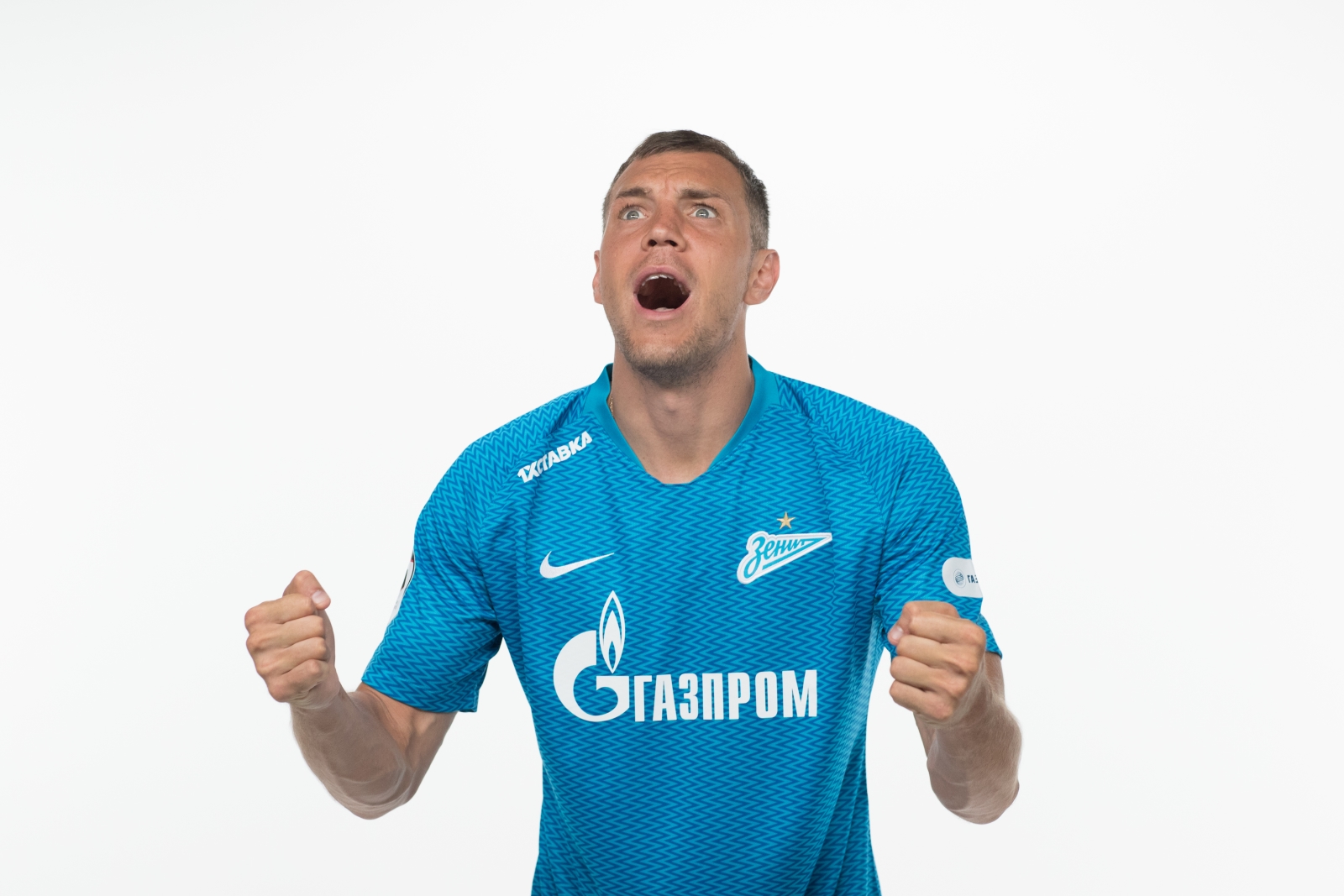 Фотосессия футболистов и тренеров основного состава ФК «Зенит» сезона 2018/19