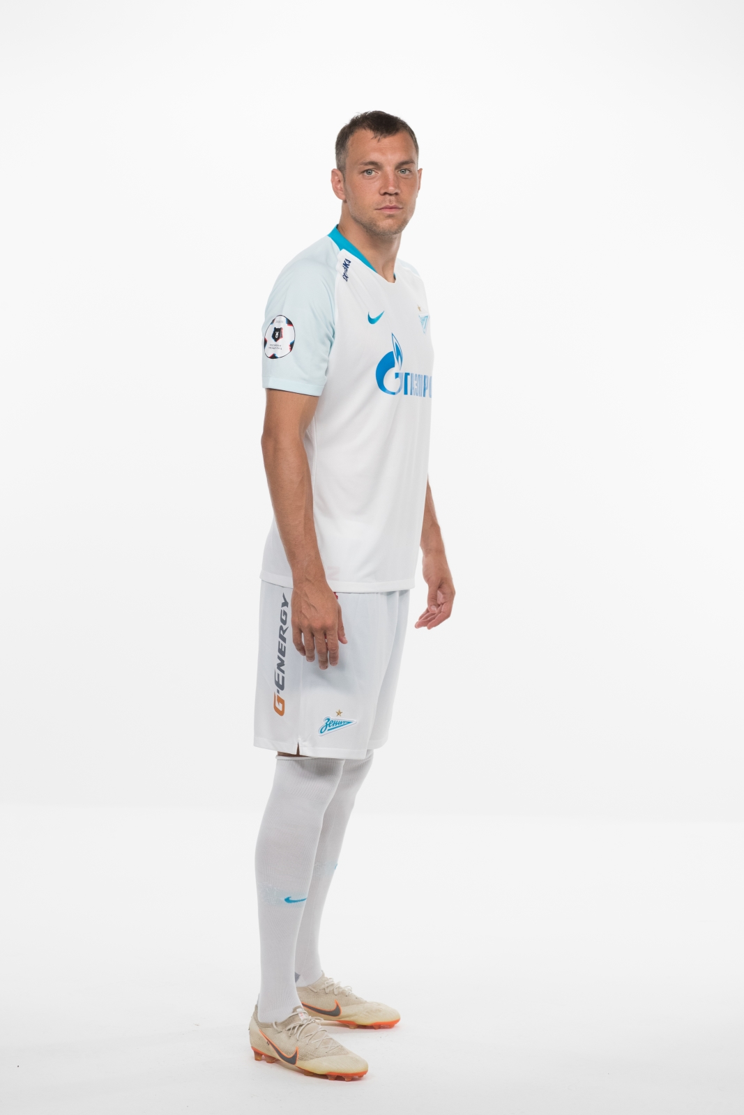 Фотосессия футболистов и тренеров основного состава ФК «Зенит» сезона 2018/19