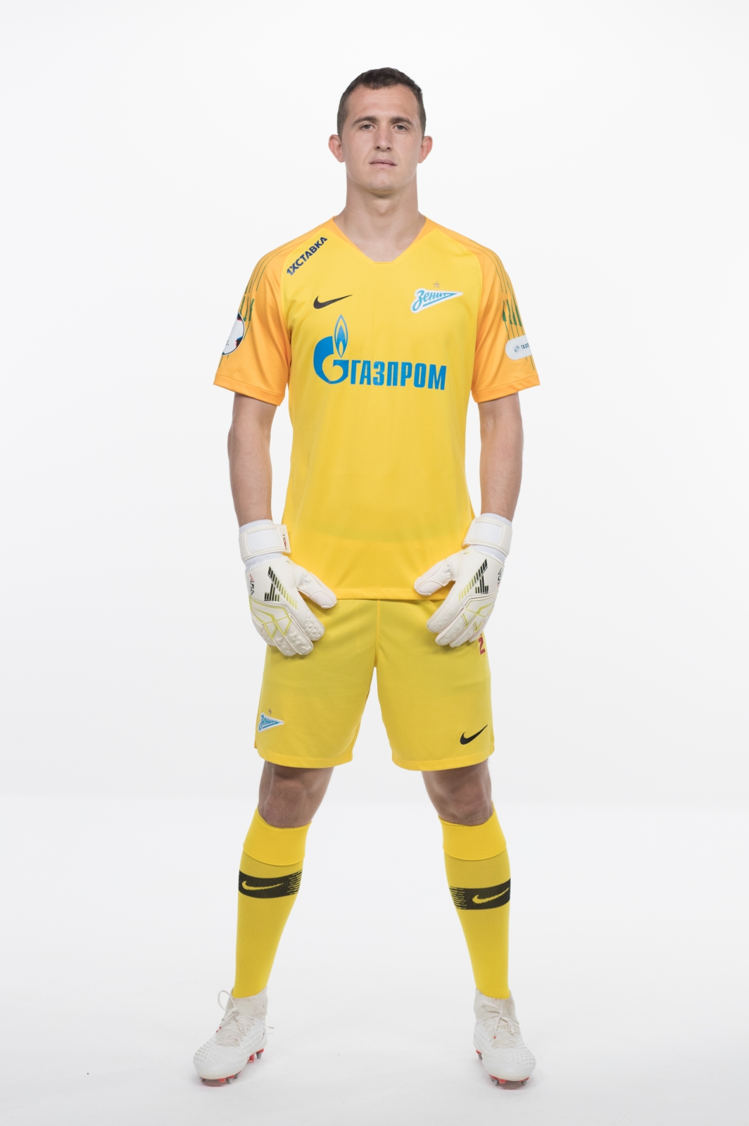 Фотосессия футболистов и тренеров основного состава ФК «Зенит» сезона 2018/19