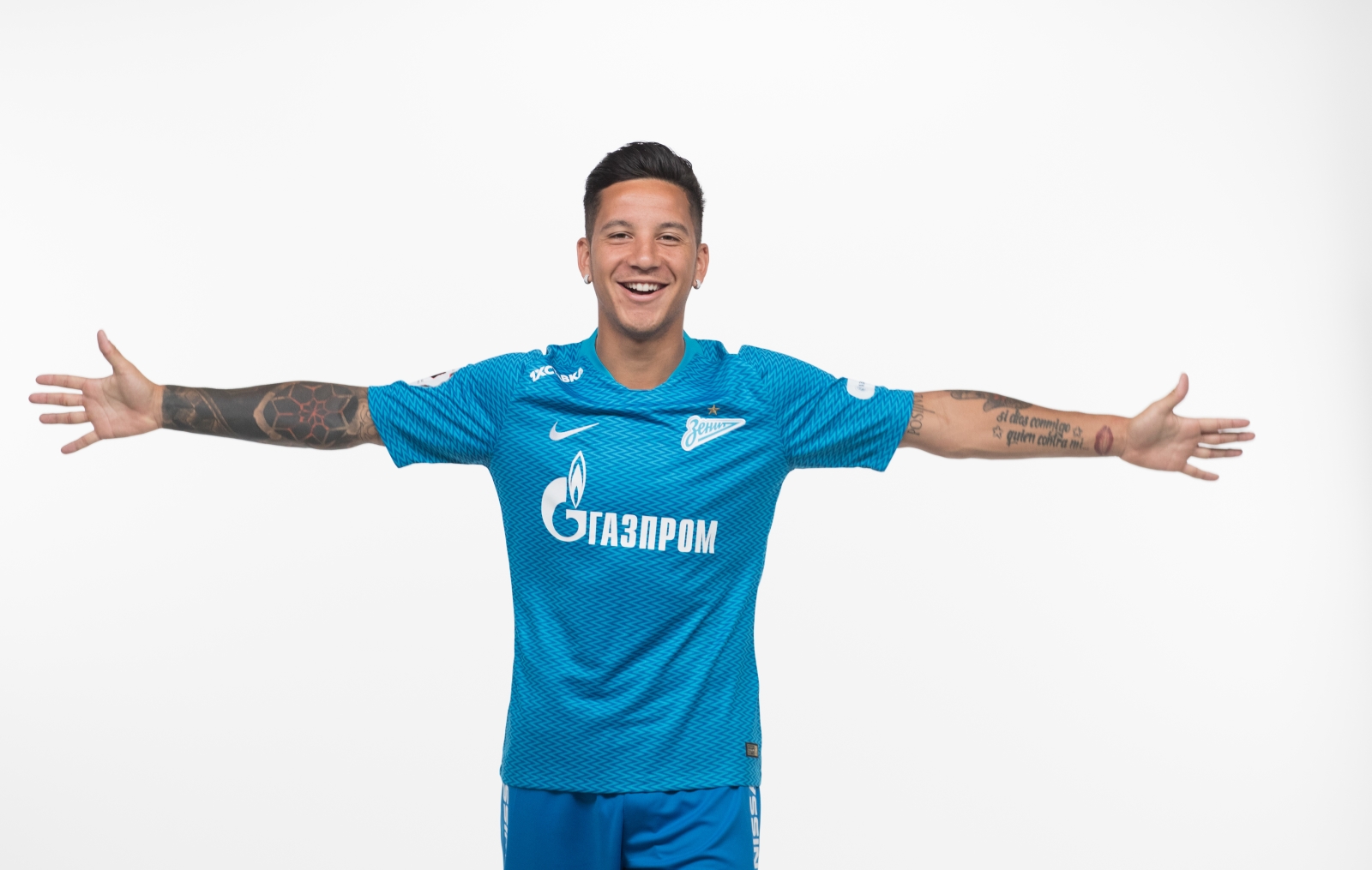 Фотосессия футболистов и тренеров основного состава ФК «Зенит» сезона 2018/19