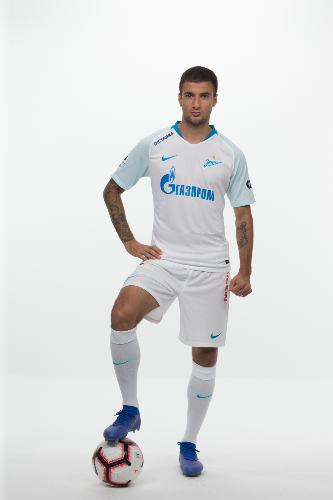 Фотосессия футболистов и тренеров основного состава ФК «Зенит» сезона 2018/19