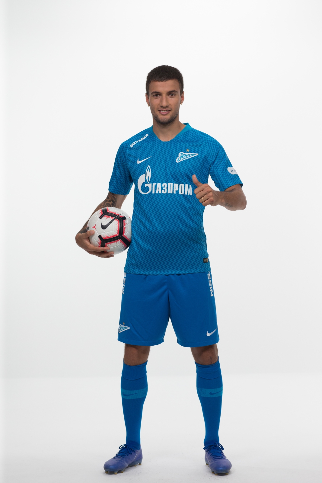 Фотосессия футболистов и тренеров основного состава ФК «Зенит» сезона 2018/19