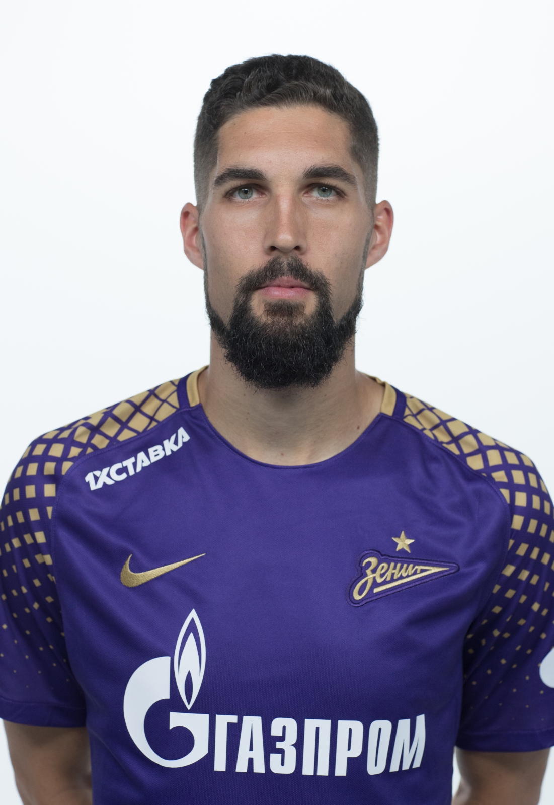 Фотосессия футболистов и тренеров основного состава ФК «Зенит» сезона 2018/19