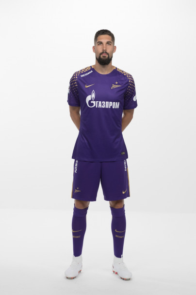 Фотосессия футболистов и тренеров основного состава ФК «Зенит» сезона 2018/19