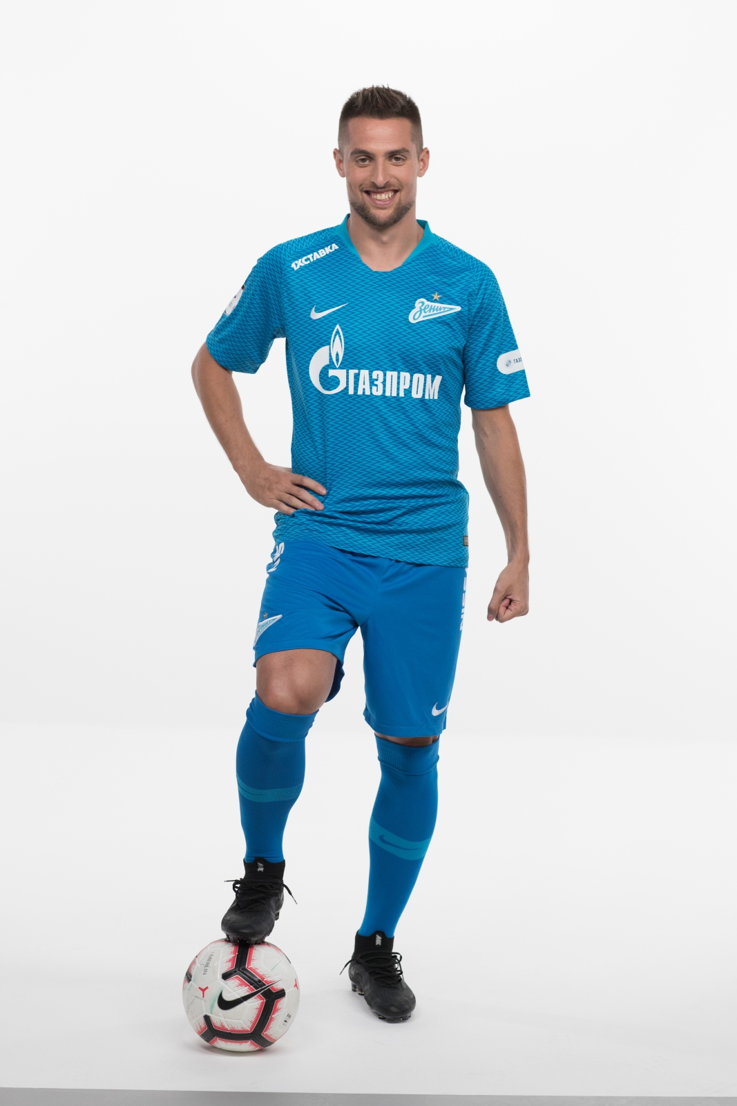 Фотосессия футболистов и тренеров основного состава ФК «Зенит» сезона 2018/19