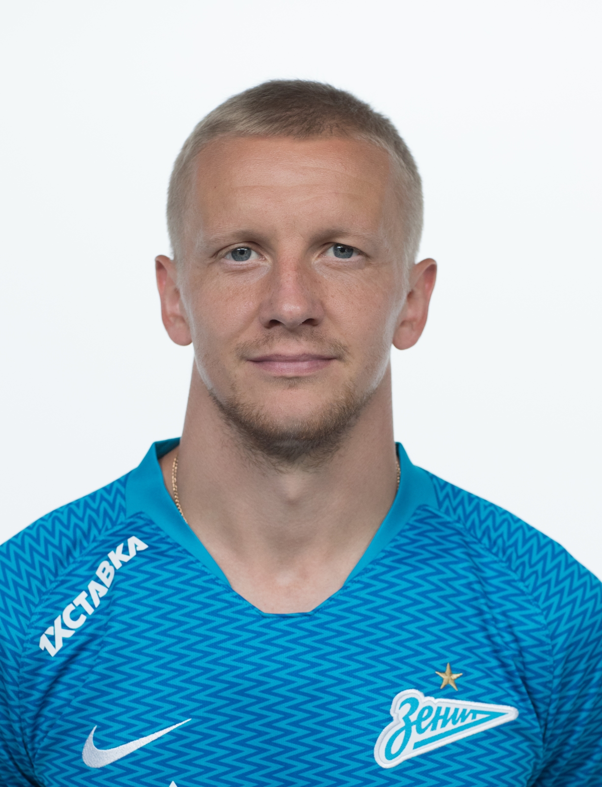 Фотосессия футболистов и тренеров основного состава ФК «Зенит» сезона 2018/19