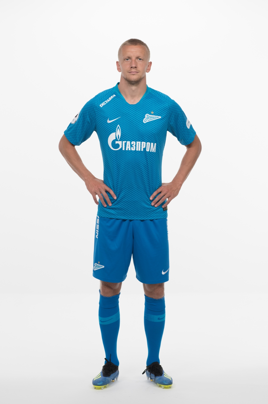 Фотосессия футболистов и тренеров основного состава ФК «Зенит» сезона 2018/19