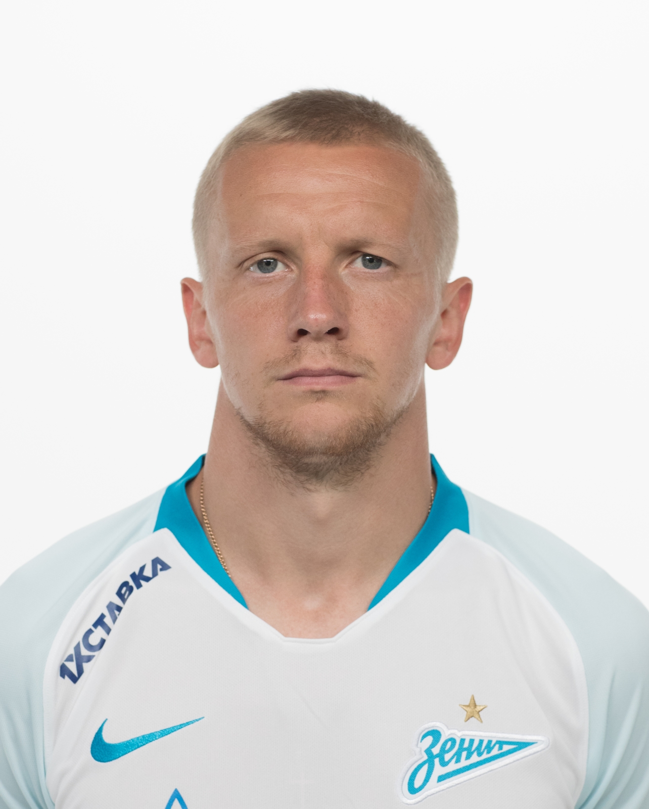 Фотосессия футболистов и тренеров основного состава ФК «Зенит» сезона 2018/19