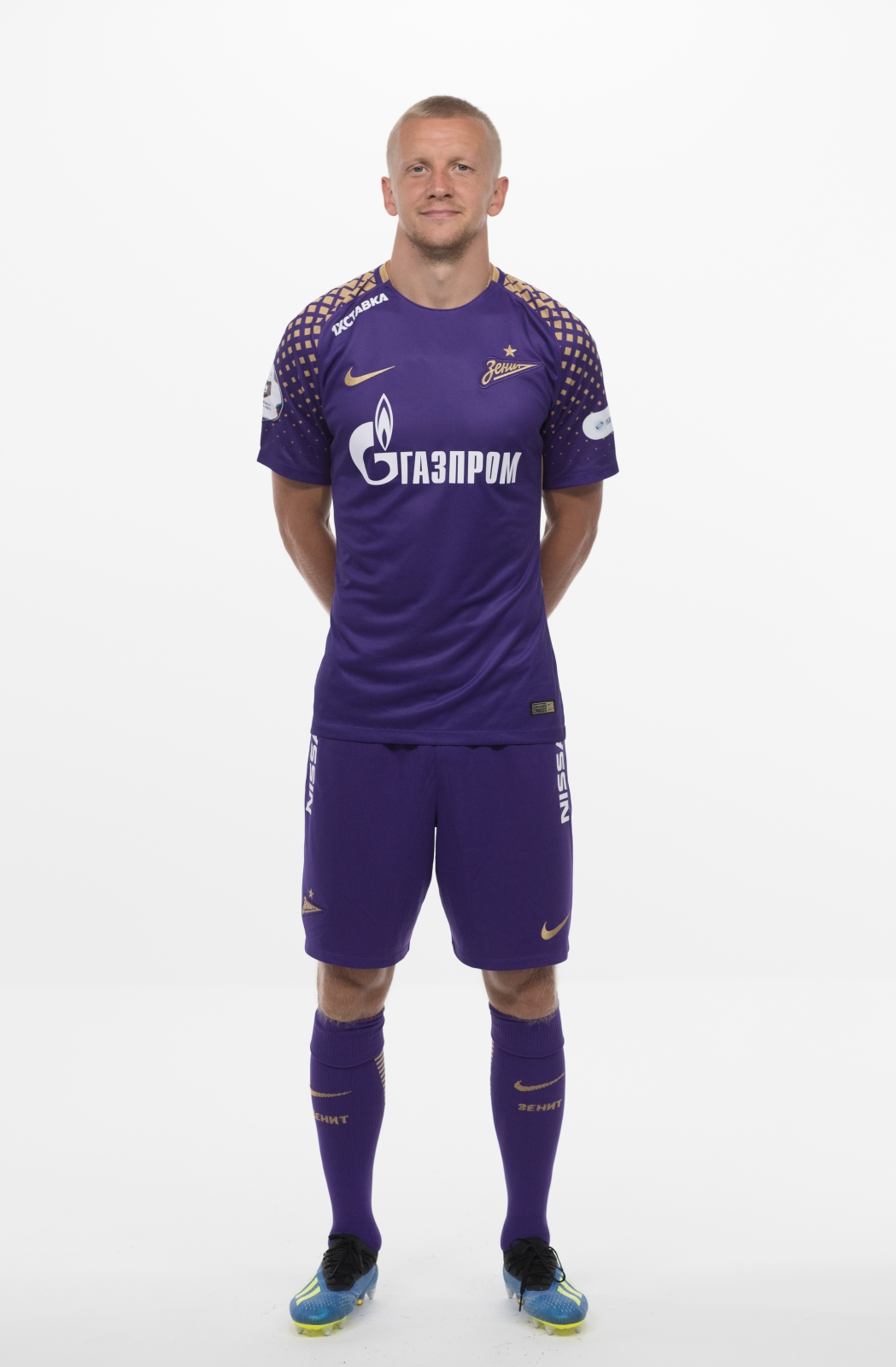 Фотосессия футболистов и тренеров основного состава ФК «Зенит» сезона 2018/19