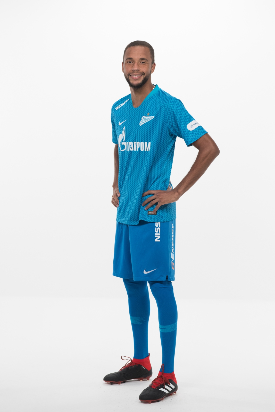 Фотосессия футболистов и тренеров основного состава ФК «Зенит» сезона 2018/19