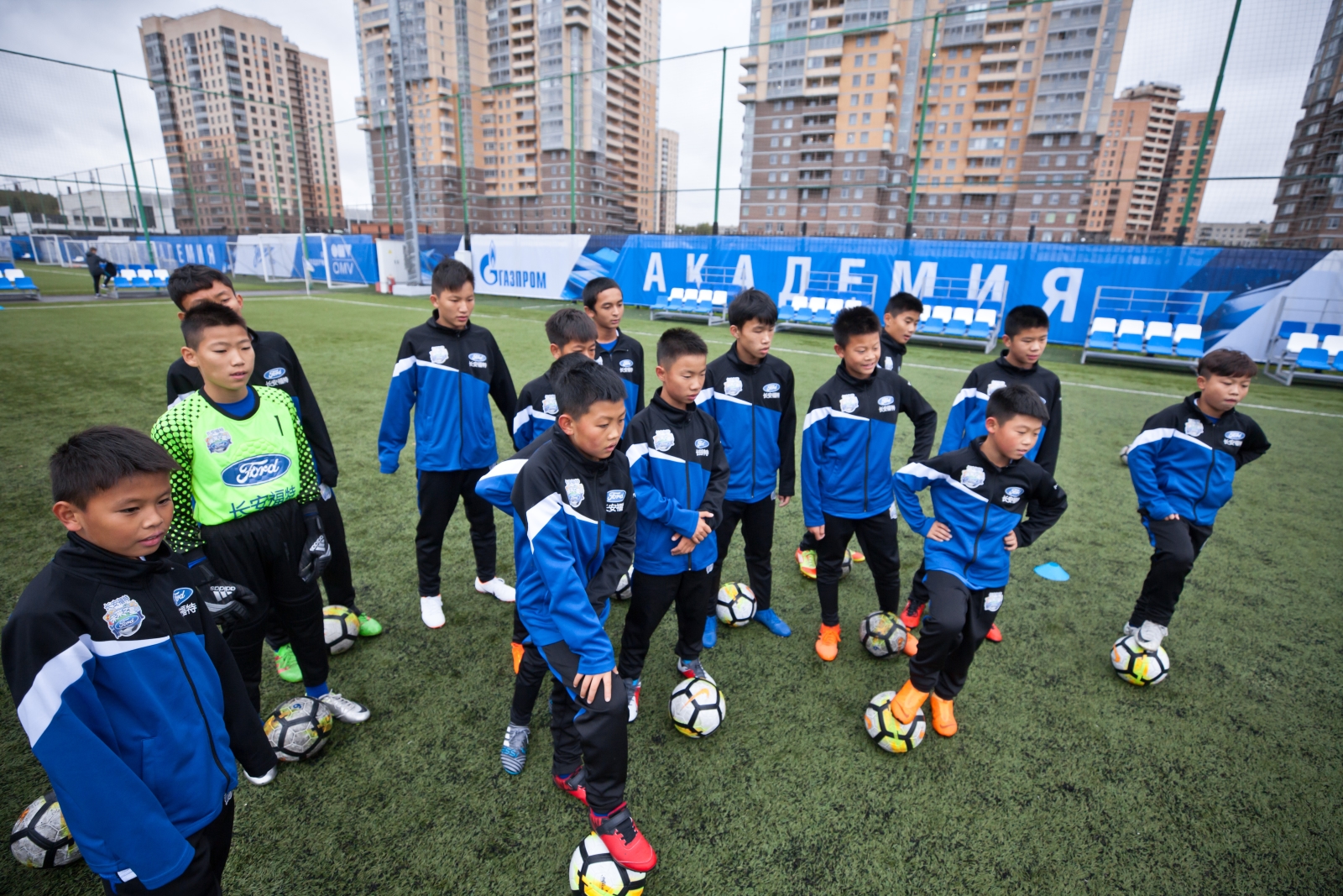 Церемония открытия тренировочного сбора китайской команды в Академии