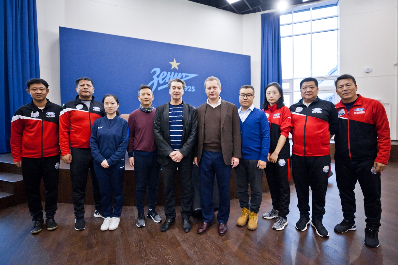 Церемония открытия тренировочного сбора китайской команды в Академии