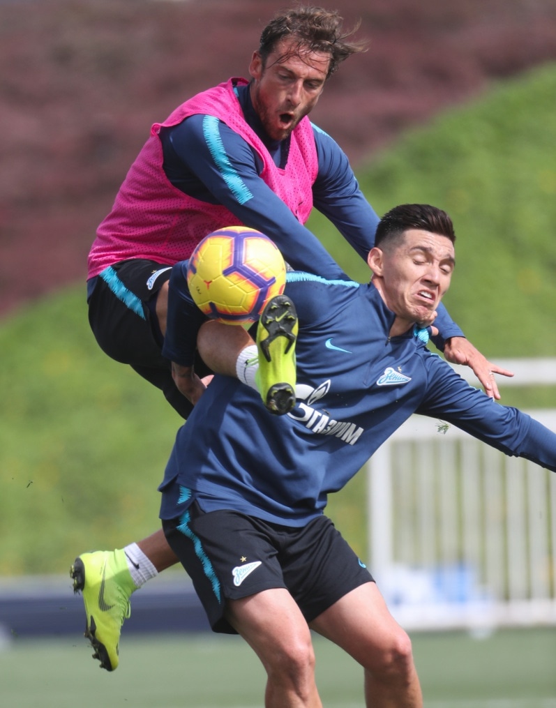 «Газпром»-тренировочные сборы в Катаре: 18 января, утренняя тренировка