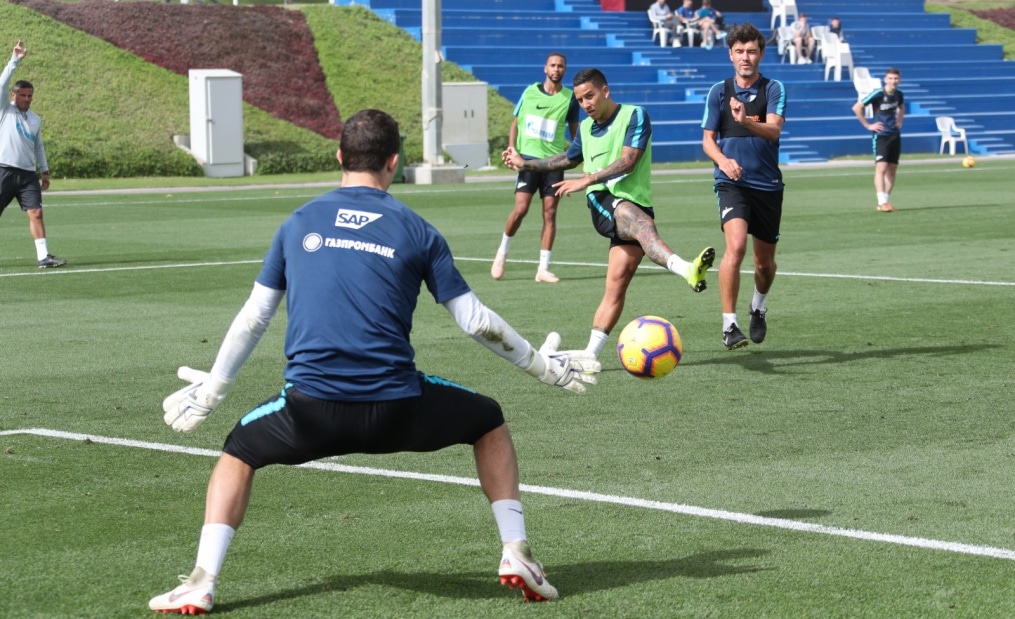 «Газпром»-тренировочные сборы в Катаре: 18 января, утренняя тренировка