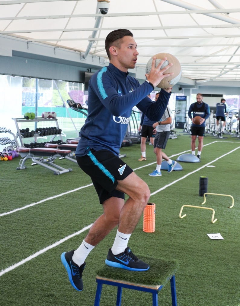 «Газпром»-тренировочные сборы в Катаре: 19 января, утренняя тренировка