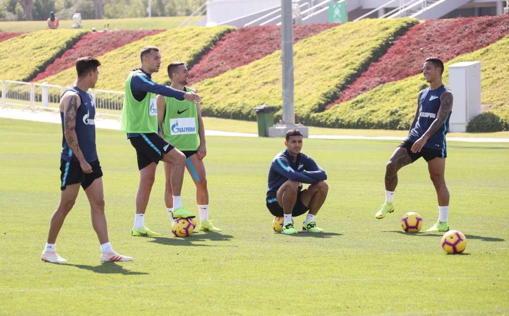 «Газпром»-тренировочные сборы в Катаре: 21 января, утренняя тренировка
