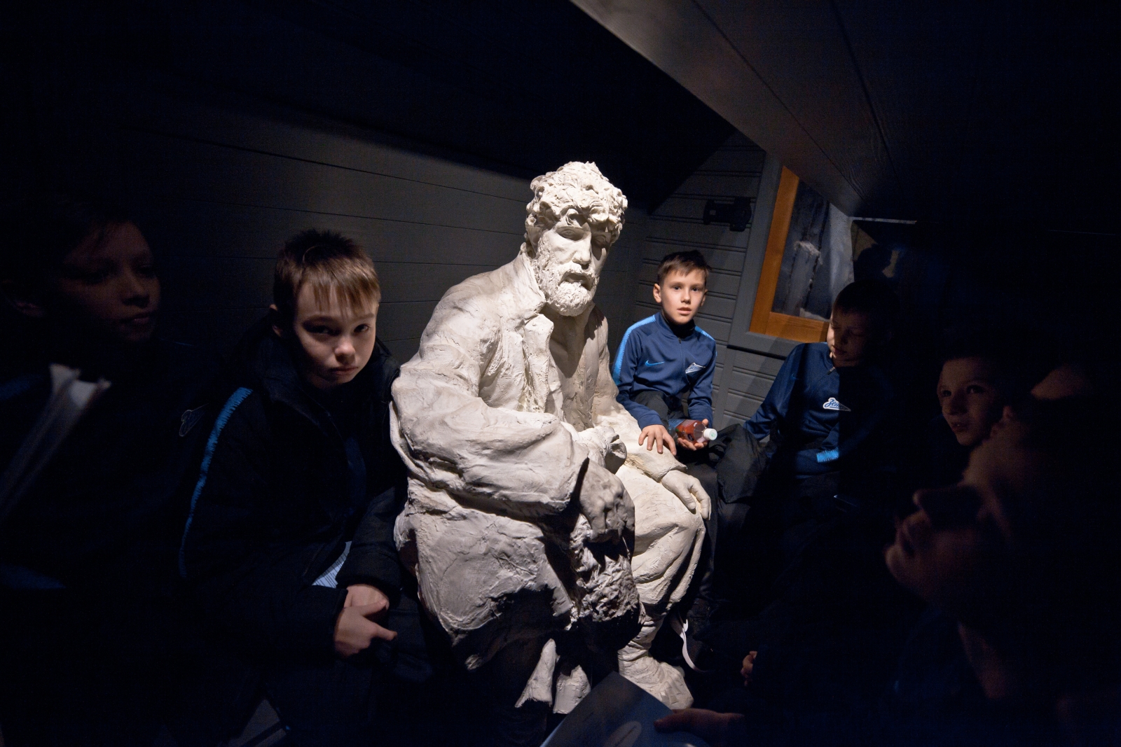 Команда Академии ФК «Зенит» в музее РЖД