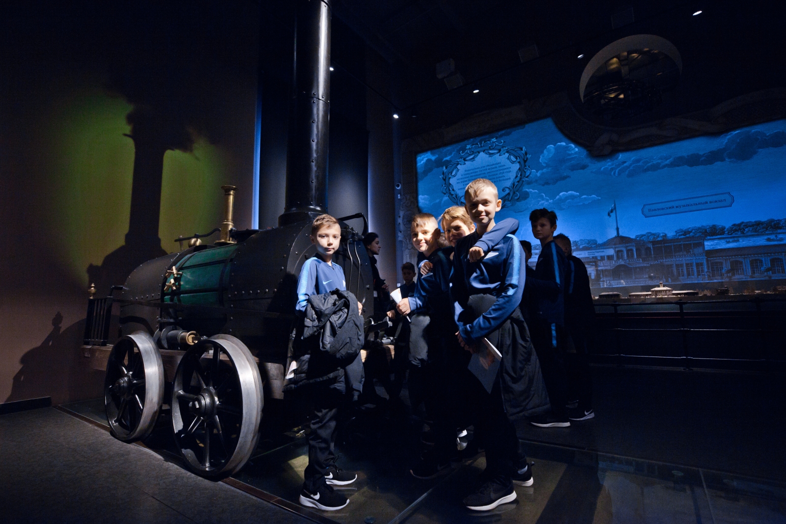 Команда Академии ФК «Зенит» в музее РЖД