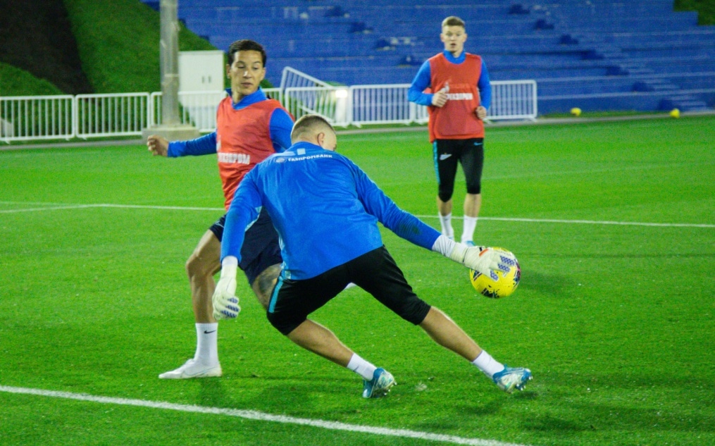 «Газпром»-тренировочные сборы в Катаре: 15 января, вечерняя тренировка