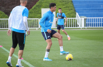 «Газпром»-тренировочные сборы в Катаре: 16 января, утренняя тренировка