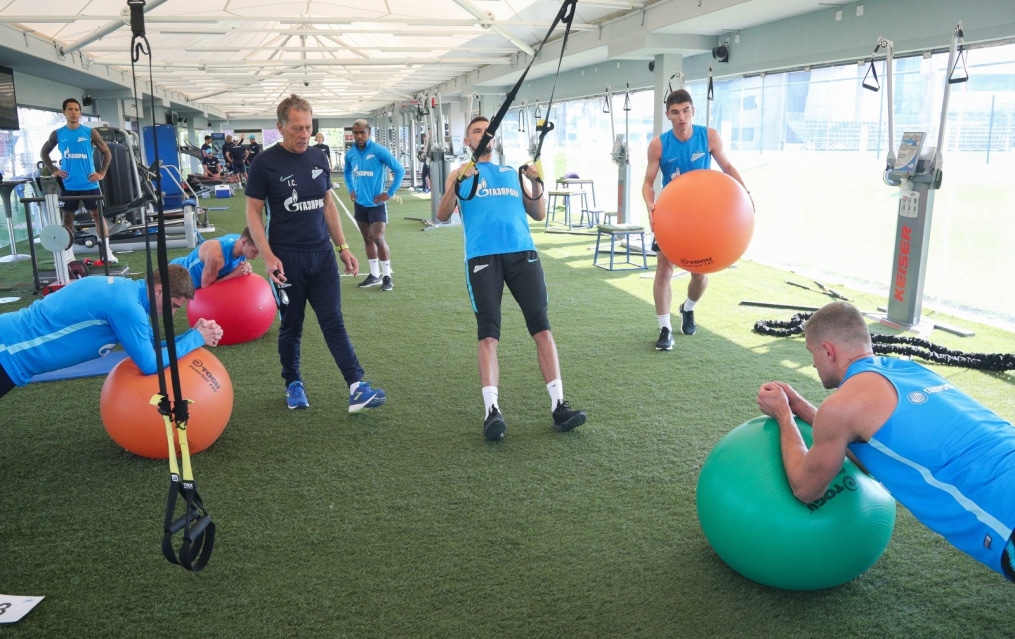 «Газпром»-тренировочные сборы в Катаре: 17 января, утренняя тренировка