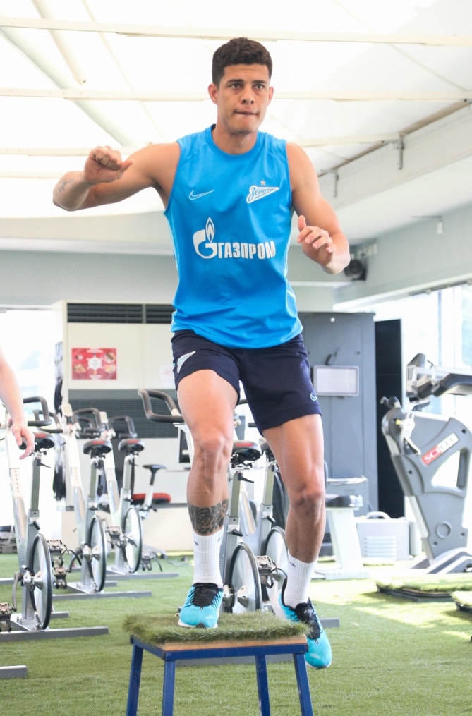 «Газпром»-тренировочные сборы в Катаре: 17 января, утренняя тренировка