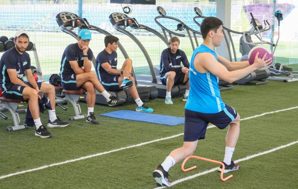 «Газпром»-тренировочные сборы в Катаре: 19 января, утренняя тренировка