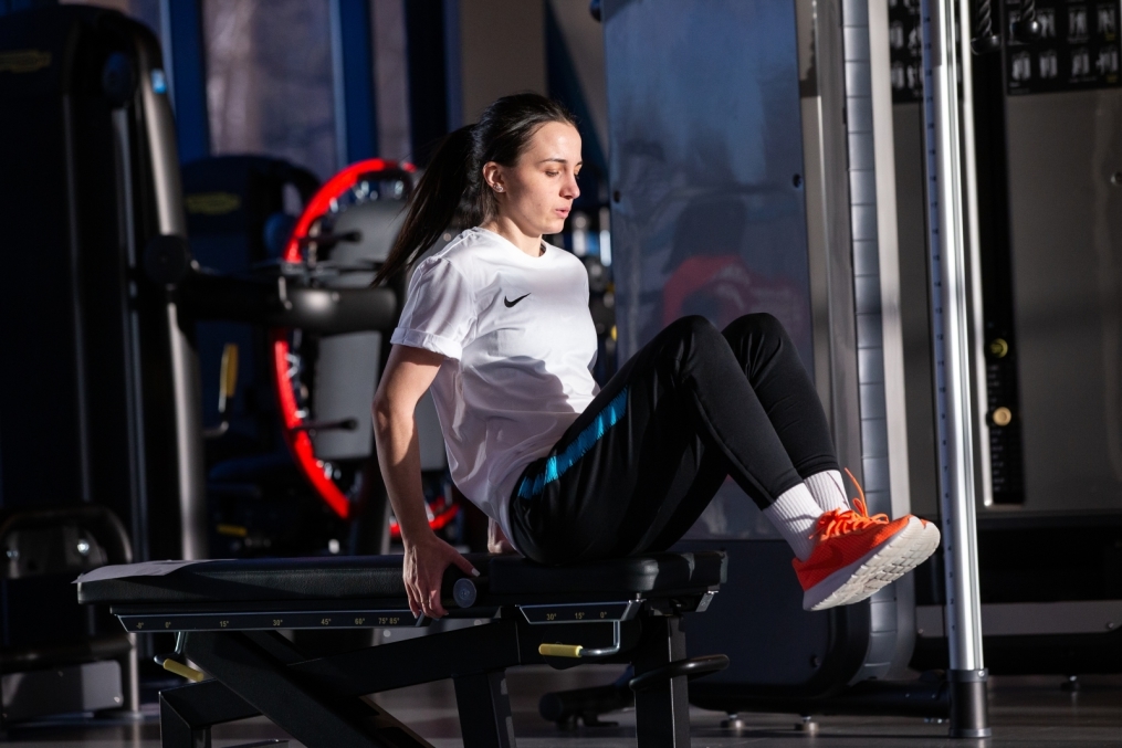 Тренировка женской футбольной команды «Зенит» в Удельном парке