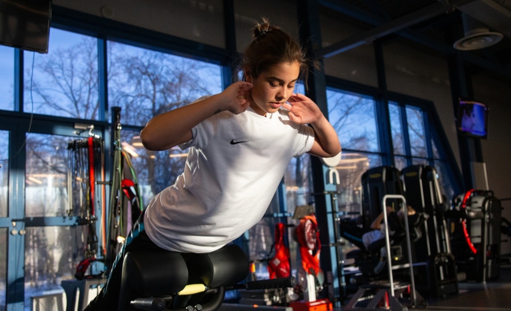 Тренировка женской футбольной команды «Зенит» в Удельном парке