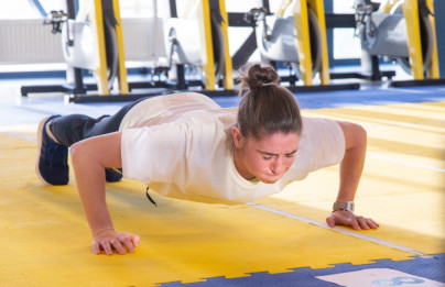 Тренировка женской футбольной команды «Зенит» в Удельном парке