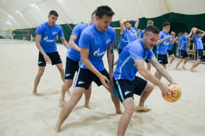 Тренировка «Зенита»-2 по пляжному футболу