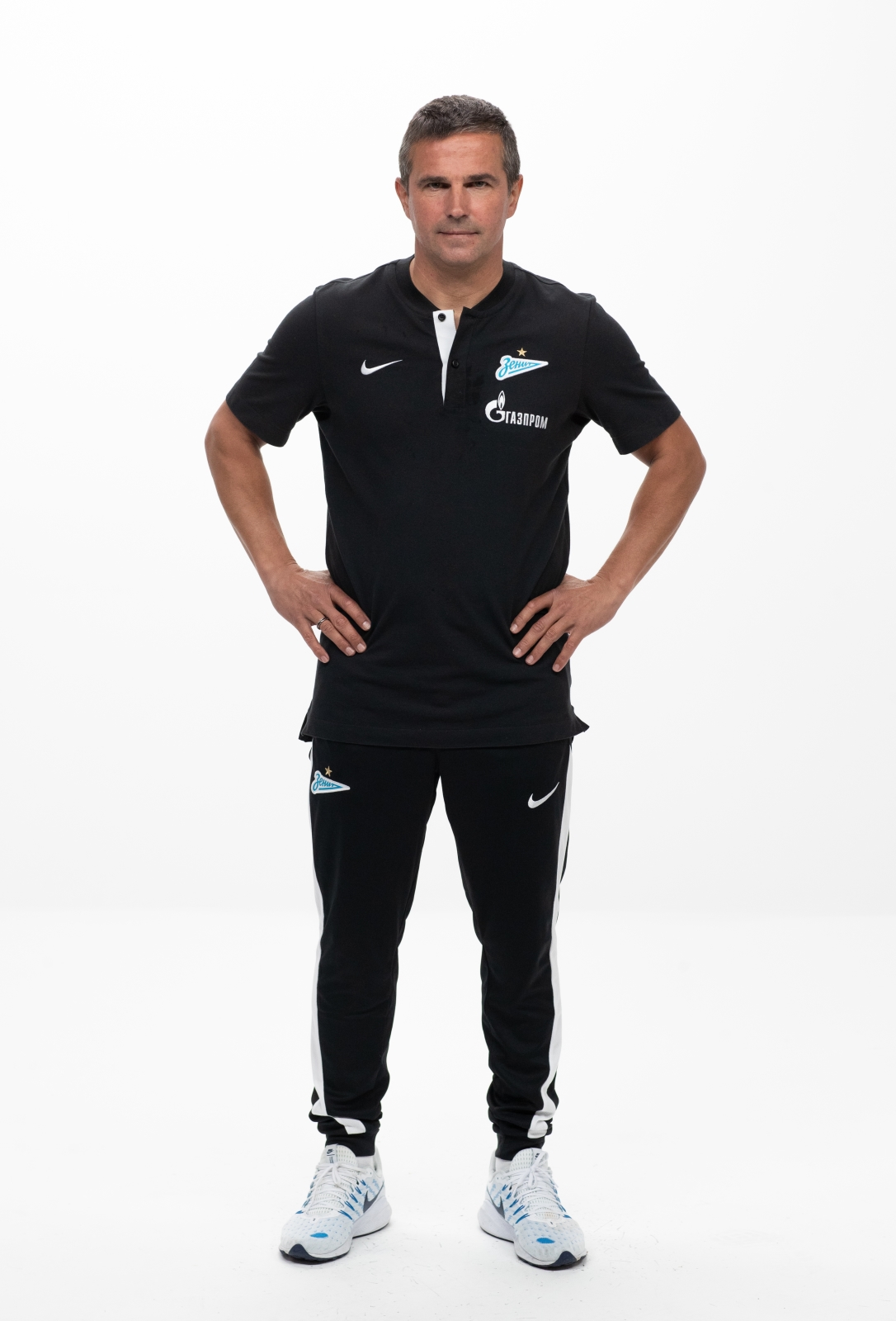 Фотосессия футболистов и тренеров основного состава ФК «Зенит» сезона 2020/21