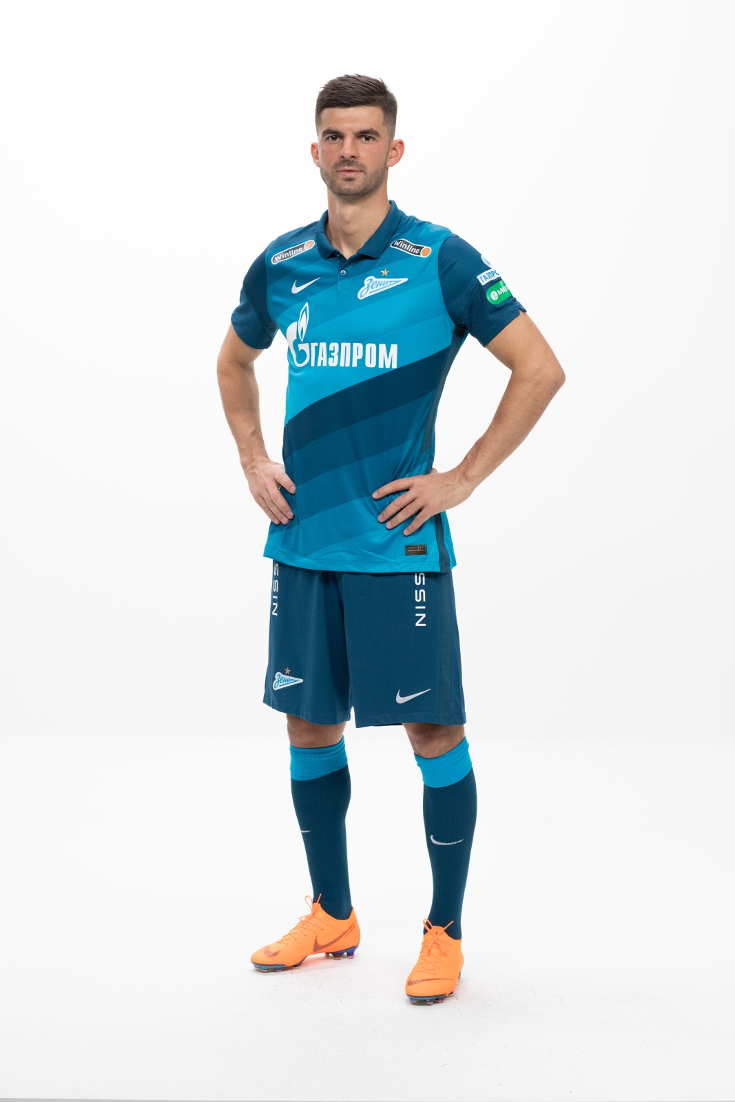 Фотосессия футболистов и тренеров основного состава ФК «Зенит» сезона 2020/21