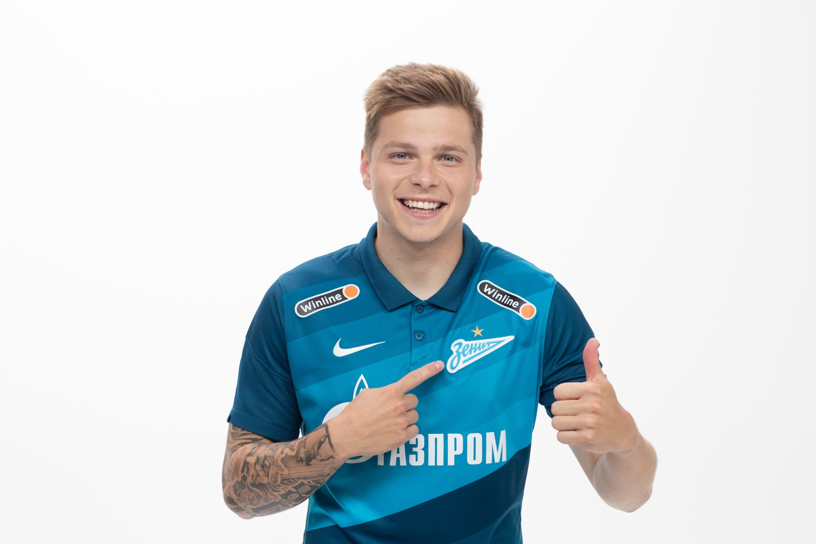 Фотосессия футболистов и тренеров основного состава ФК «Зенит» сезона 2020/21