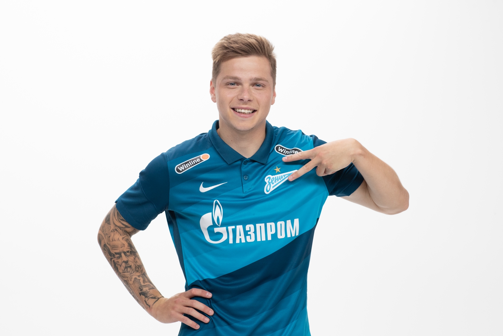 Фотосессия футболистов и тренеров основного состава ФК «Зенит» сезона 2020/21