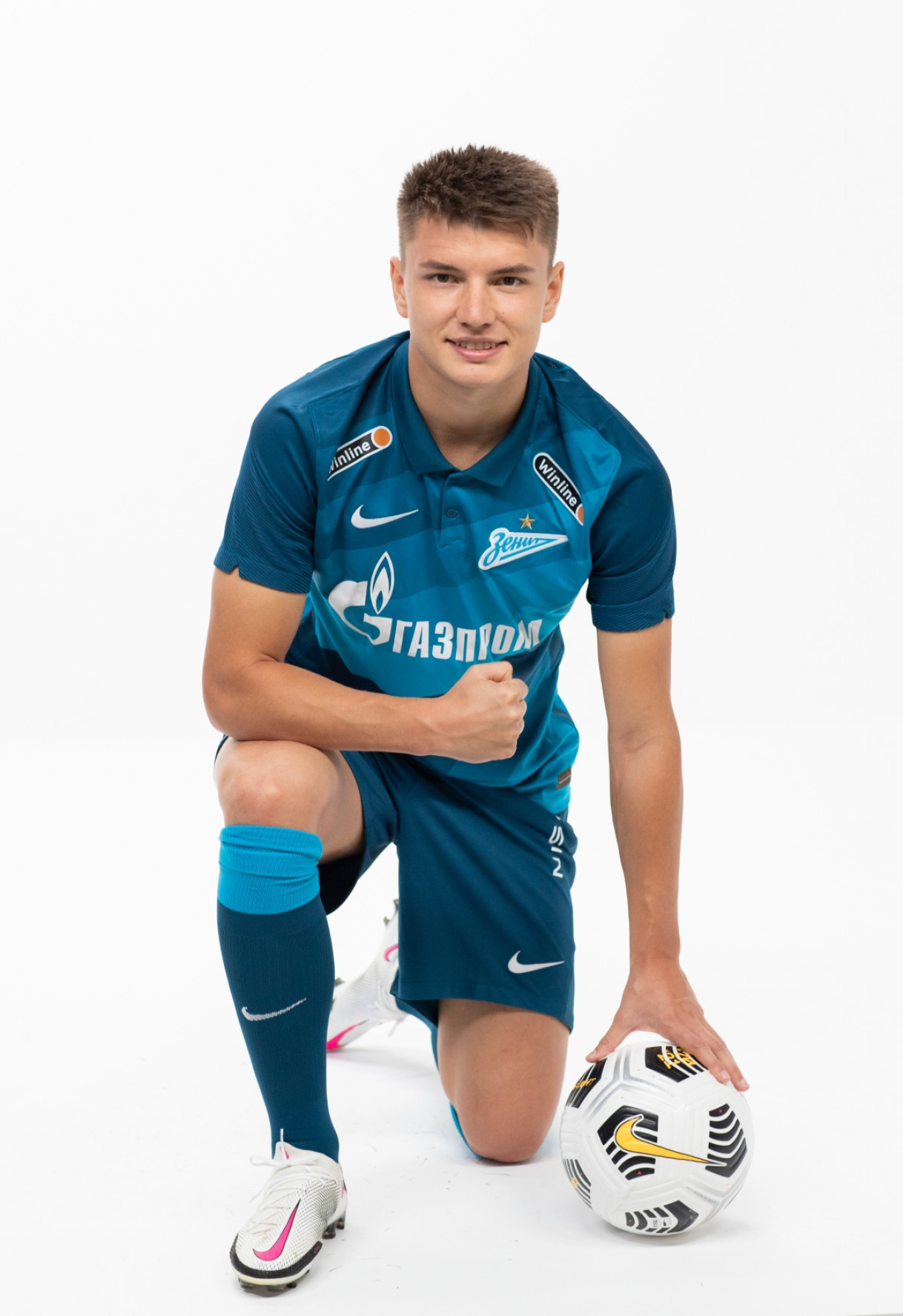 Андрей мостовой футболист