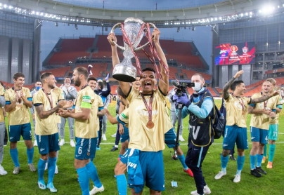 Церемония награждения команды «Зенит» золотыми медалями в честь победы в Кубке России