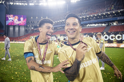 Церемония награждения команды «Зенит» золотыми медалями в честь победы в Кубке России