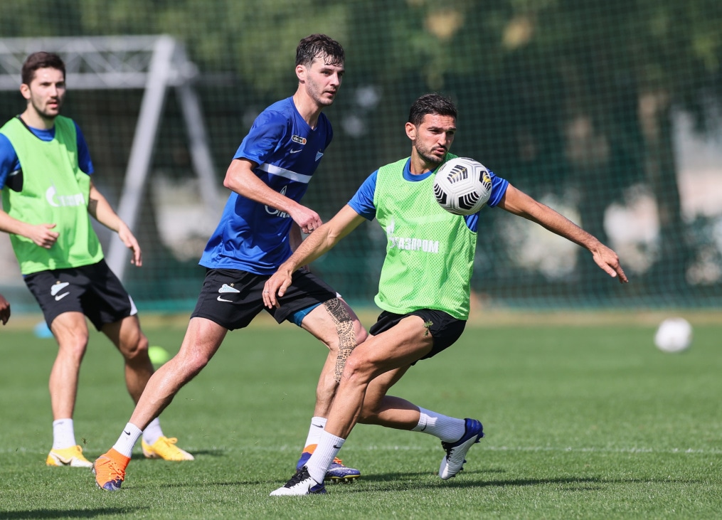 «Газпром»-тренировочные сборы «Зенита» в Дубае: 18 января, утренняя тренировка